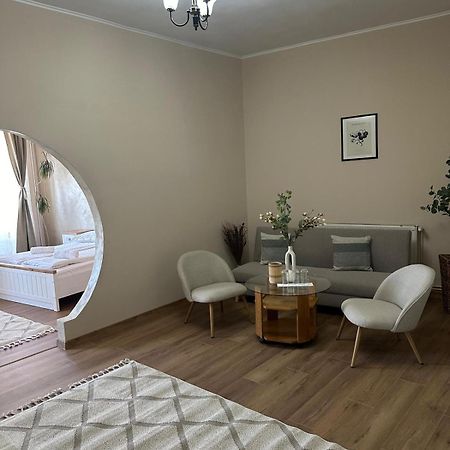 Hotel Rubin*** ゲオルゲニ エクステリア 写真