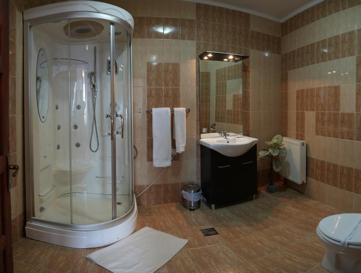 Hotel Rubin*** ゲオルゲニ エクステリア 写真