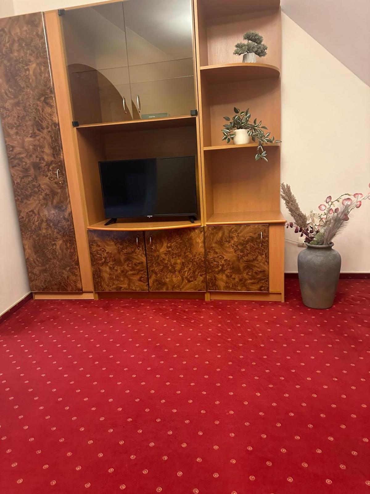 Hotel Rubin*** ゲオルゲニ エクステリア 写真